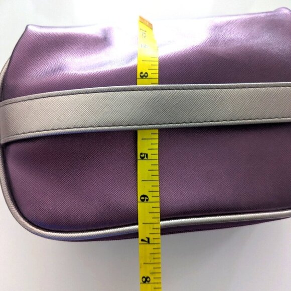 TAHARI Metallic Purple Makeup Cosmetic Travel Case BNWOT - Picture 5 of 6